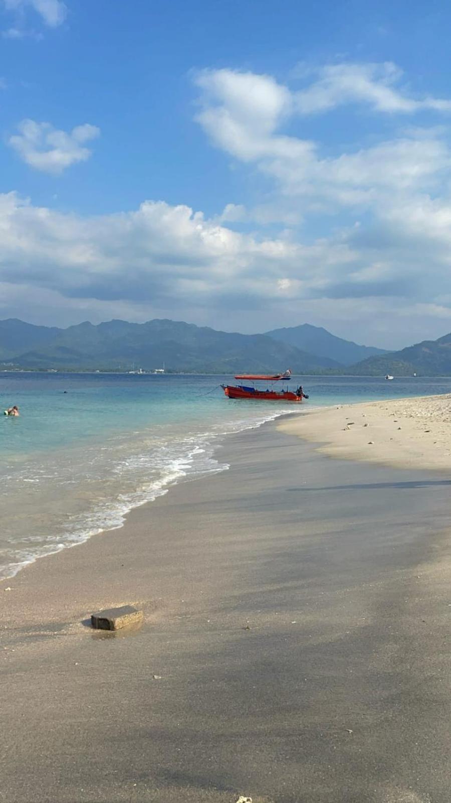 Tipsea Turtle Gili Air Hotell Exteriör bild